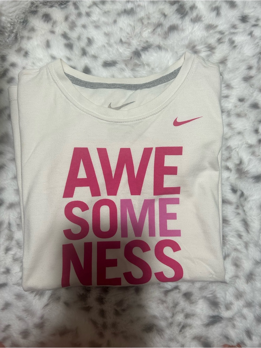 Nike Awesomeness White Tshirt XL Girl size fit for adult Xs